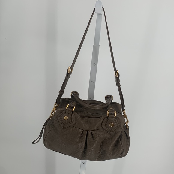Marc Jacobs Brown Pebbled Leather Slouchy Two-Way convertible Bag - Picture 8 of 16